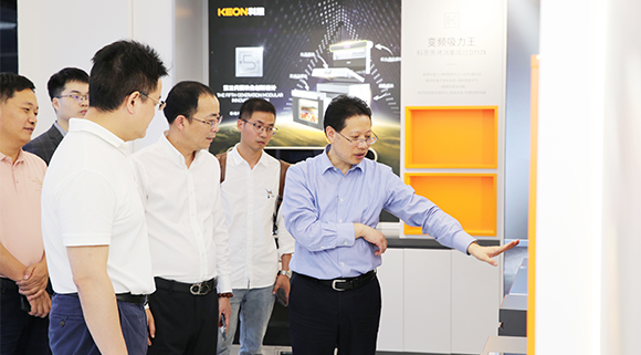 省服務中心婁萬總主任、嵊州市副市長史向俊一行蒞臨浙江科恩電器考察調研